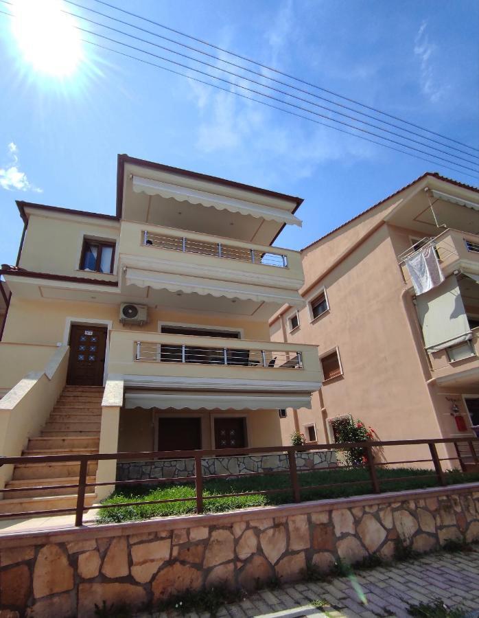 Villa Elena House Néa Péramos Esterno foto
