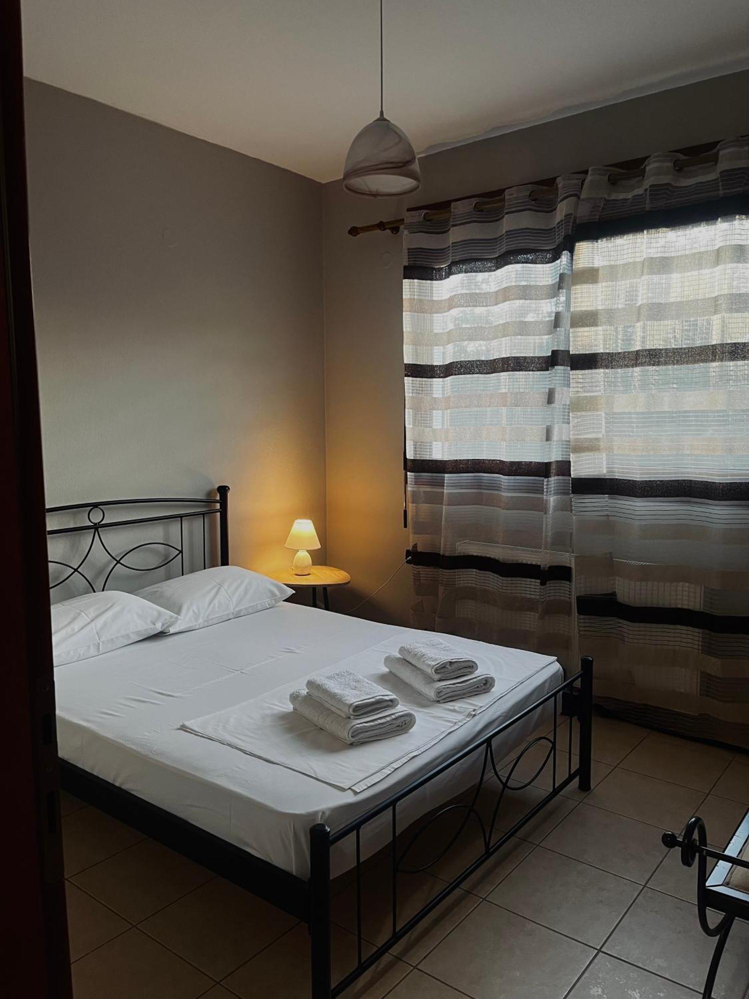 Villa Elena House Néa Péramos Esterno foto